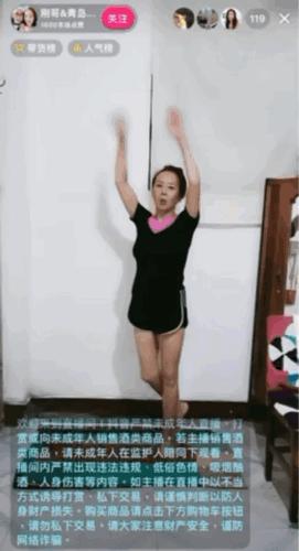 DƬ